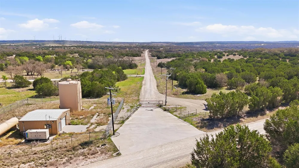 300 Willow Oak Drive Goldthwaite, TX 76844
