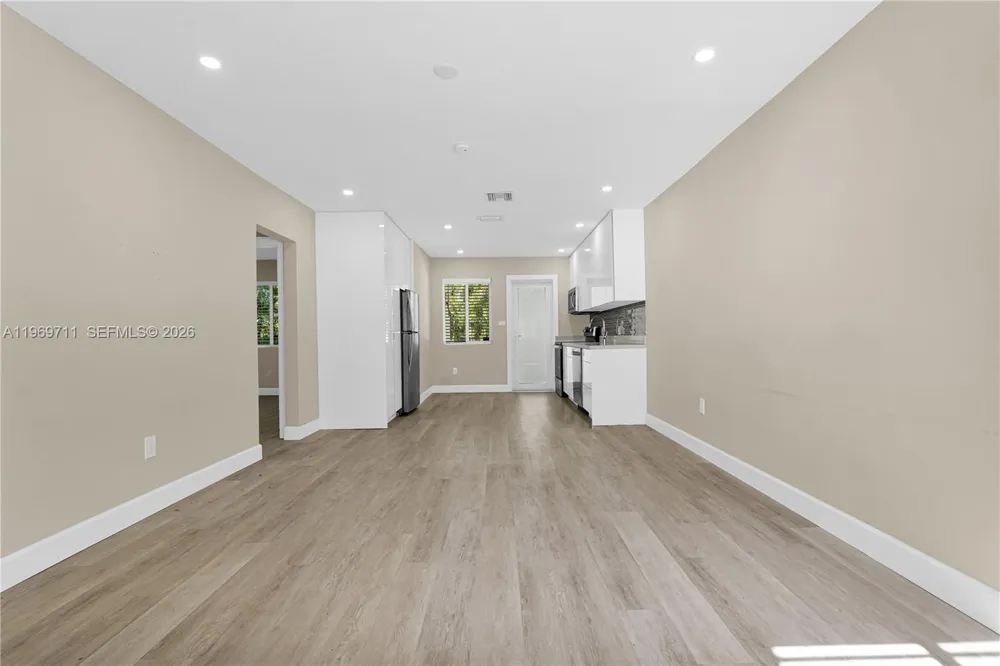 11919 NE 8th av Biscayne Park, FL 33161