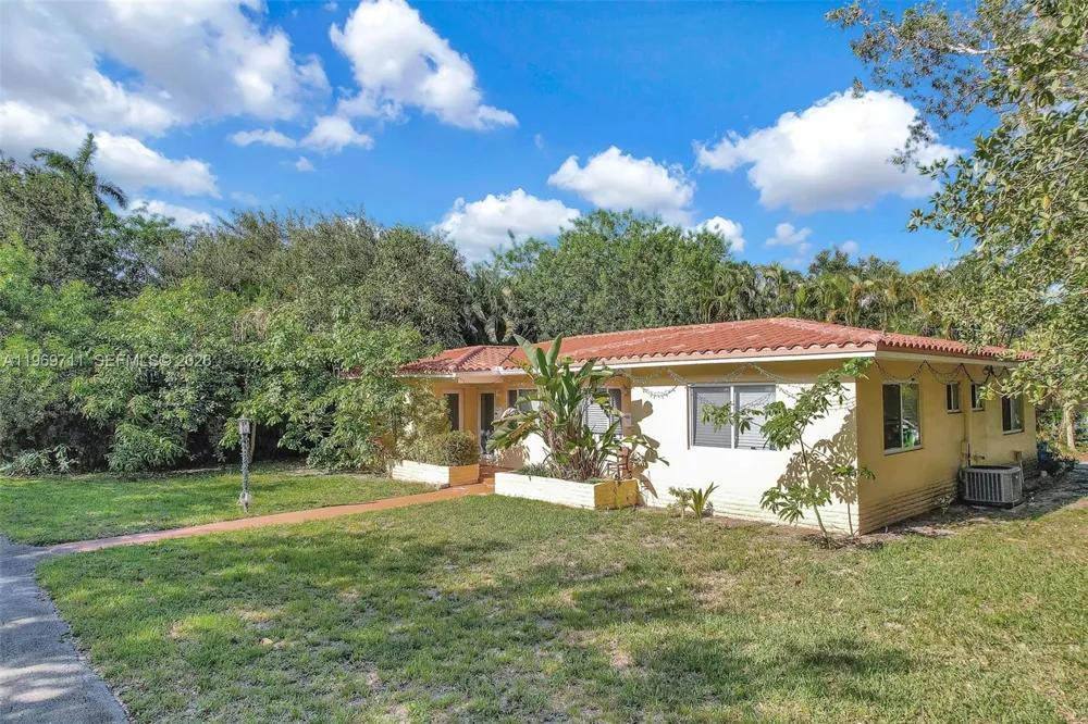 11919 NE 8th av Biscayne Park, FL 33161
