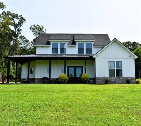 533 Lively Road