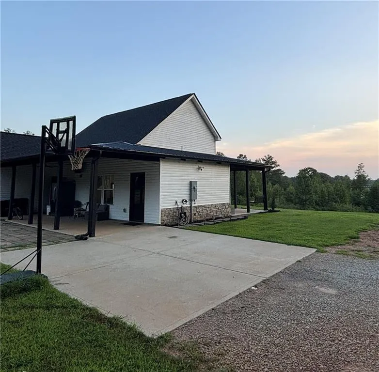 533 Lively Road Waco, GA 30182