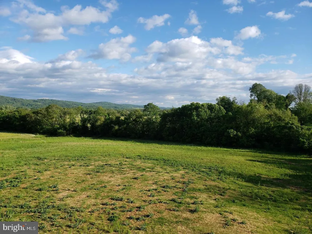 40975 YAKEY LANE Lovettsville, VA 20180