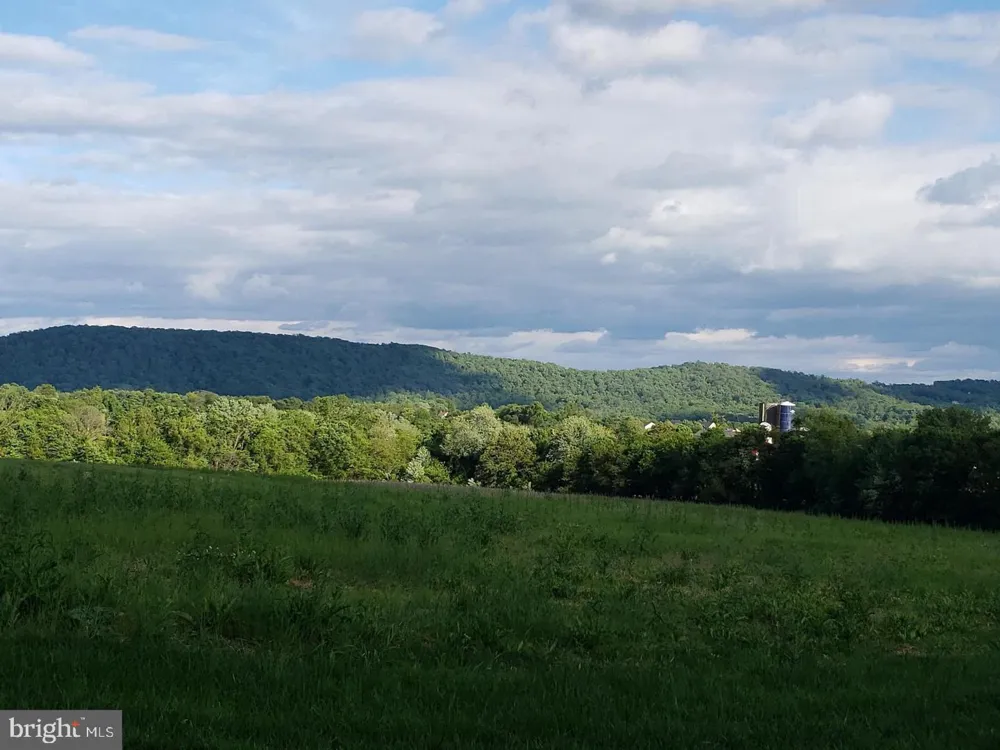 40975 YAKEY LANE Lovettsville, VA 20180