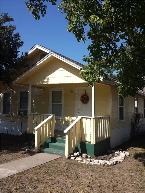 219 Tutt Avenue