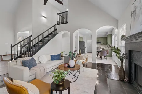 312 Country Club Drive