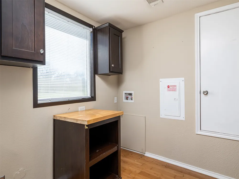 400 Private Road 4295 Rockdale, TX 76567