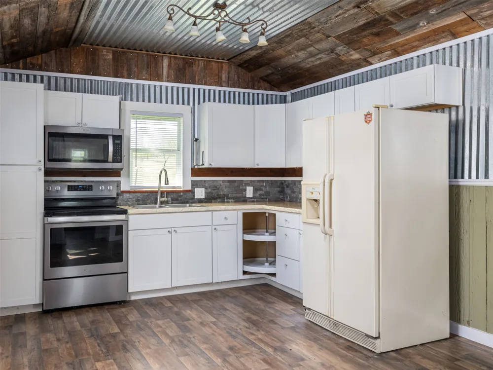 400 Private Road 4295 Rockdale, TX 76567