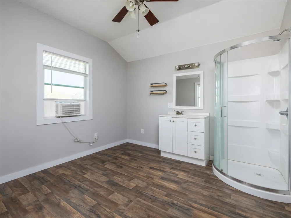 400 Private Road 4295 Rockdale, TX 76567
