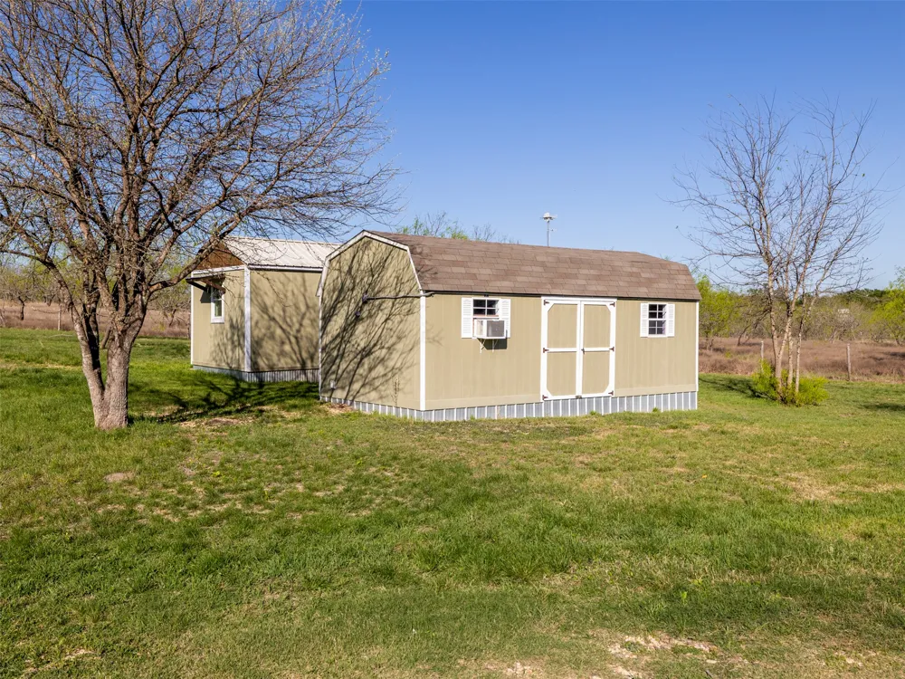 400 Private Road 4295 Rockdale, TX 76567