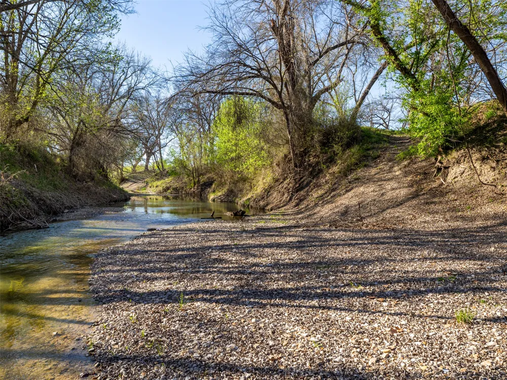 400 Private Road 4295 Rockdale, TX 76567