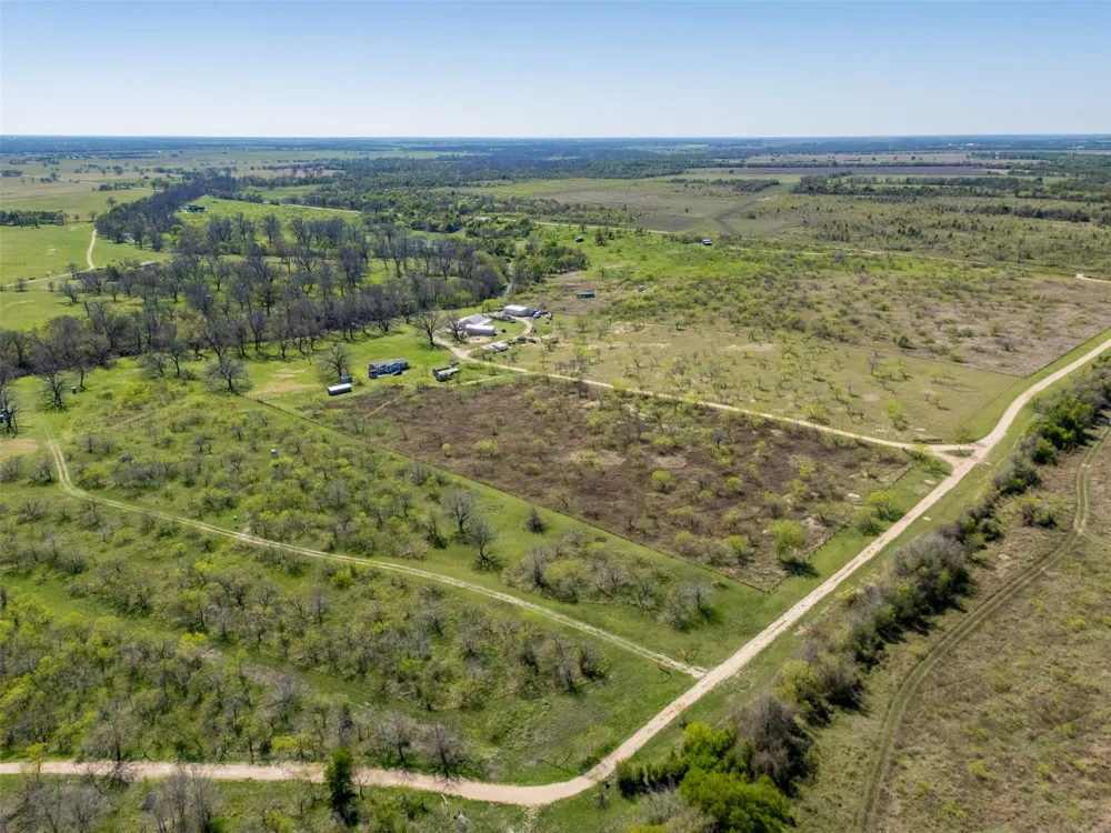 400 Private Road 4295 Rockdale, TX 76567