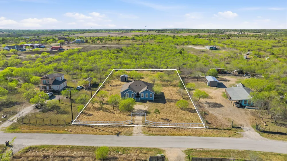 574 Highland Ranch Way Dale, TX 78616