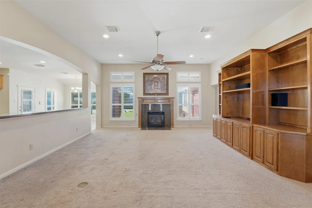 714 Louisiana Avenue Shiner, TX 77984