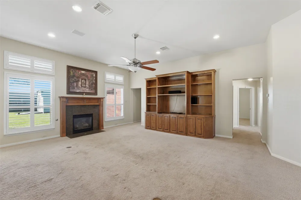 714 Louisiana Avenue Shiner, TX 77984