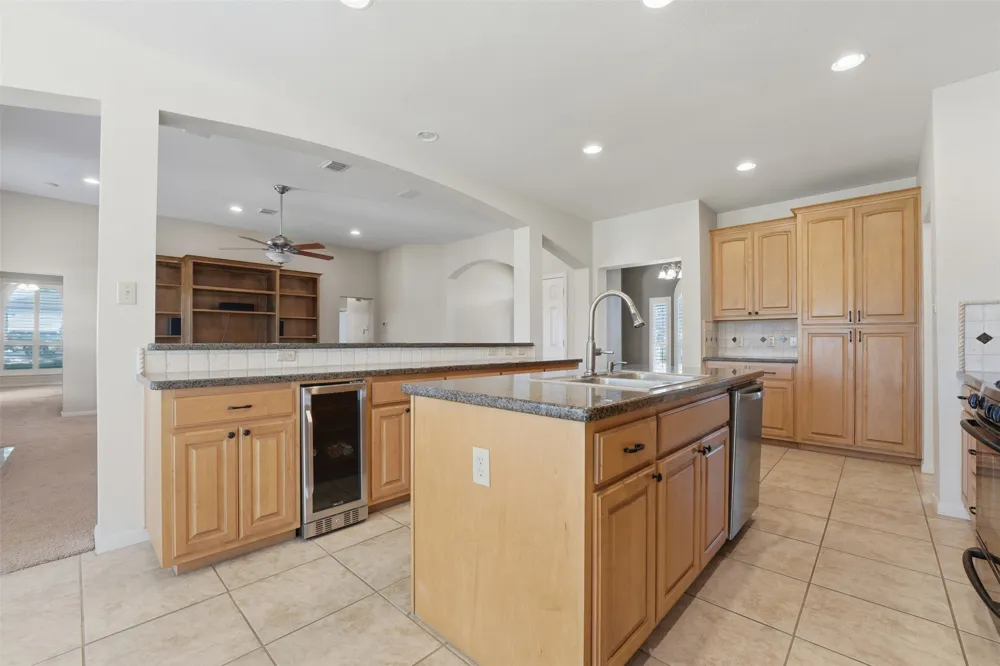 714 Louisiana Avenue Shiner, TX 77984