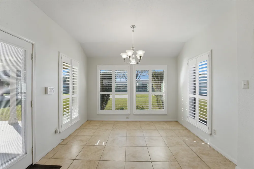 714 Louisiana Avenue Shiner, TX 77984