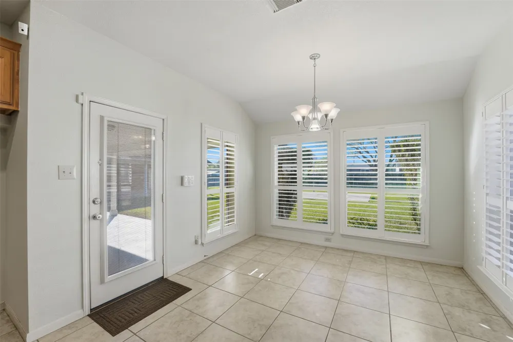 714 Louisiana Avenue Shiner, TX 77984