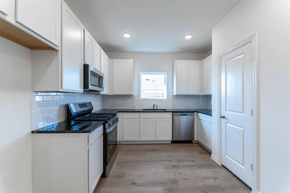 4632 Mesquite Trail Blush Pinehurst, TX 77362
