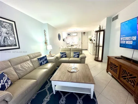 1950 S Ocean Dr #2C