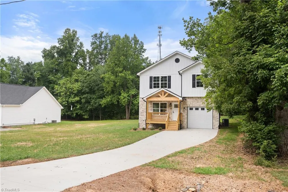 534 Virginia Drive Yadkinville, NC 27055