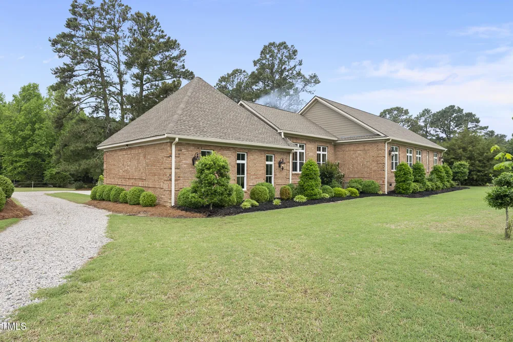 8042 N Nc Hwy 58 Castalia, NC 27816