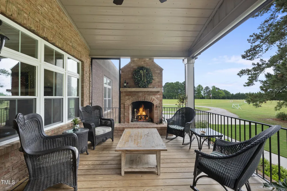 8042 N Nc Hwy 58 Castalia, NC 27816