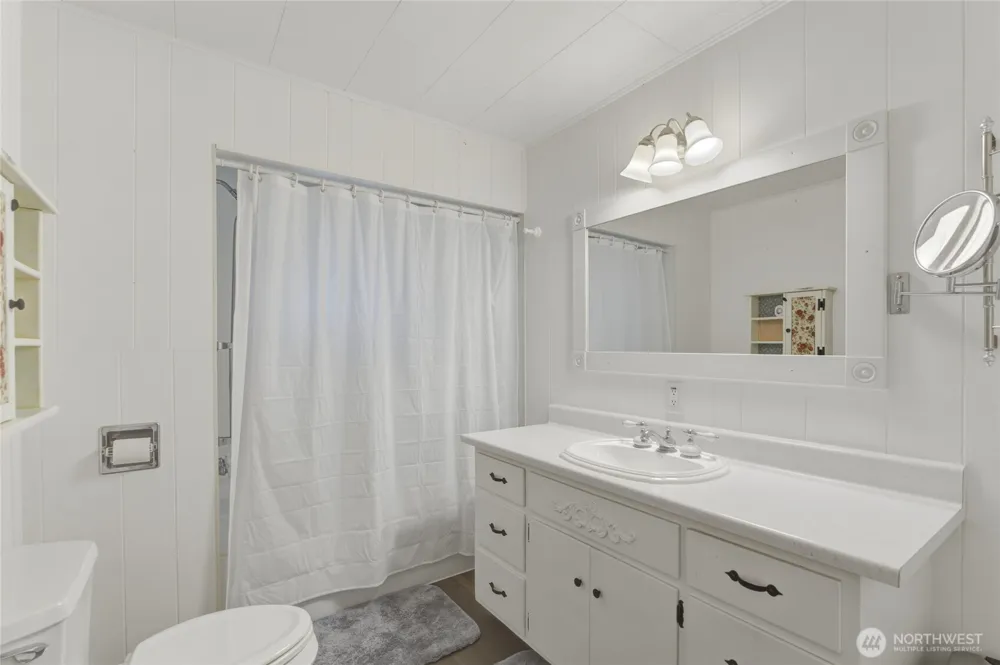 5 Alaska Street Malott, WA 98829