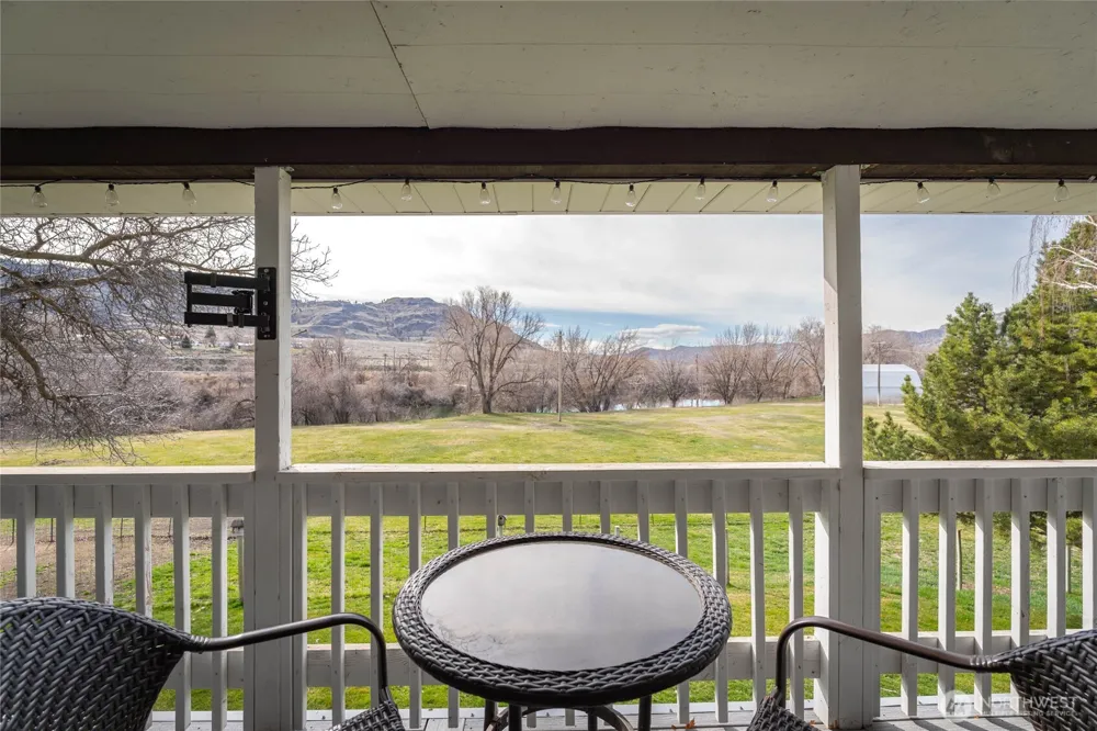 5 Alaska Street Malott, WA 98829