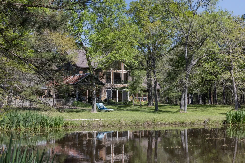 3702 County Rd 151 Bedias, TX 77831