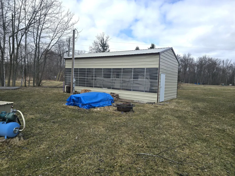 10631 Maple Drive Riverdale, MI 48877