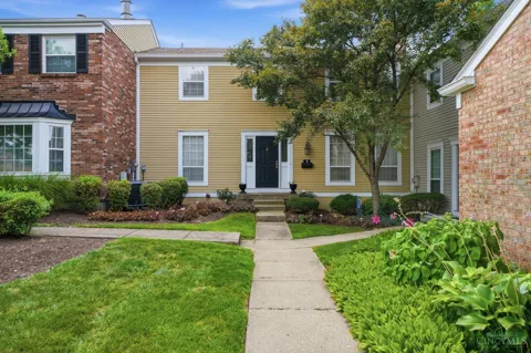 3 S Applewood Court