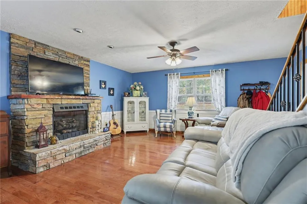 91 Margie Lane Blairsville, GA 30512