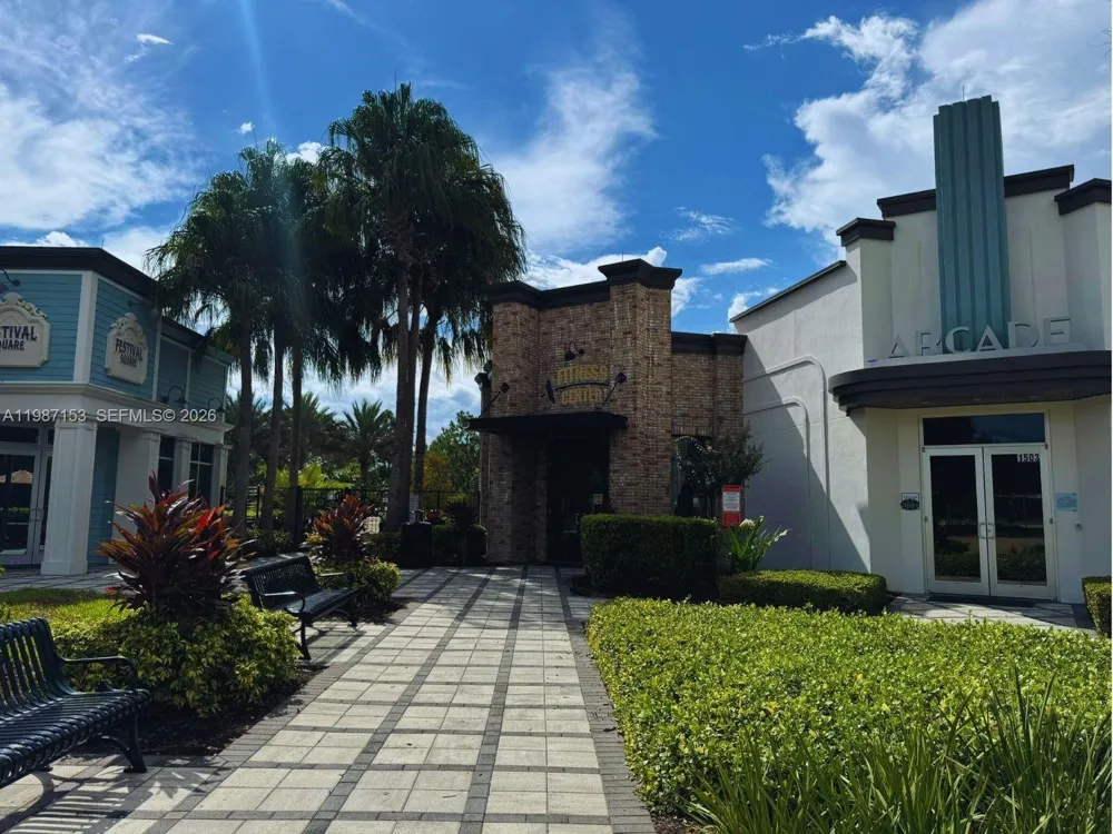 1613 PELICAN DRIVE Davenport, FL 33896