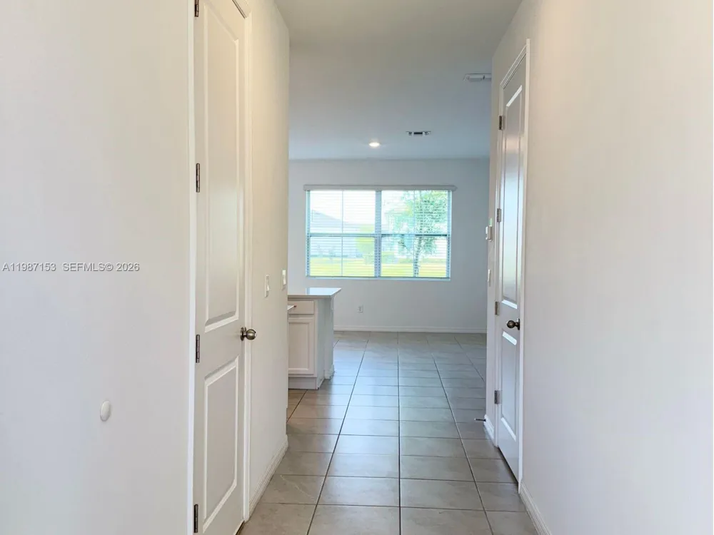 1613 PELICAN DRIVE Davenport, FL 33896