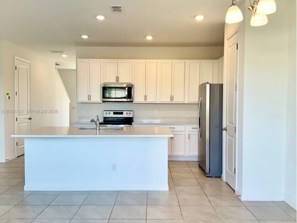 1613 PELICAN DRIVE Davenport, FL 33896