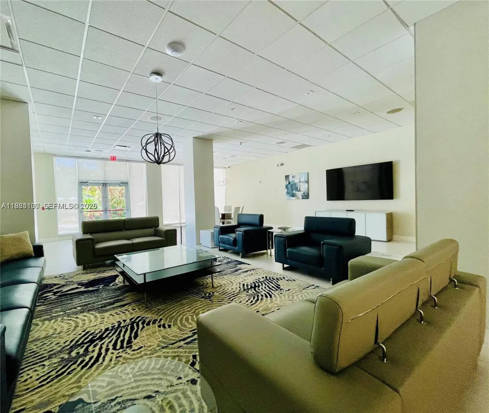 3001 S Ocean Dr #101 Hollywood, FL 33019