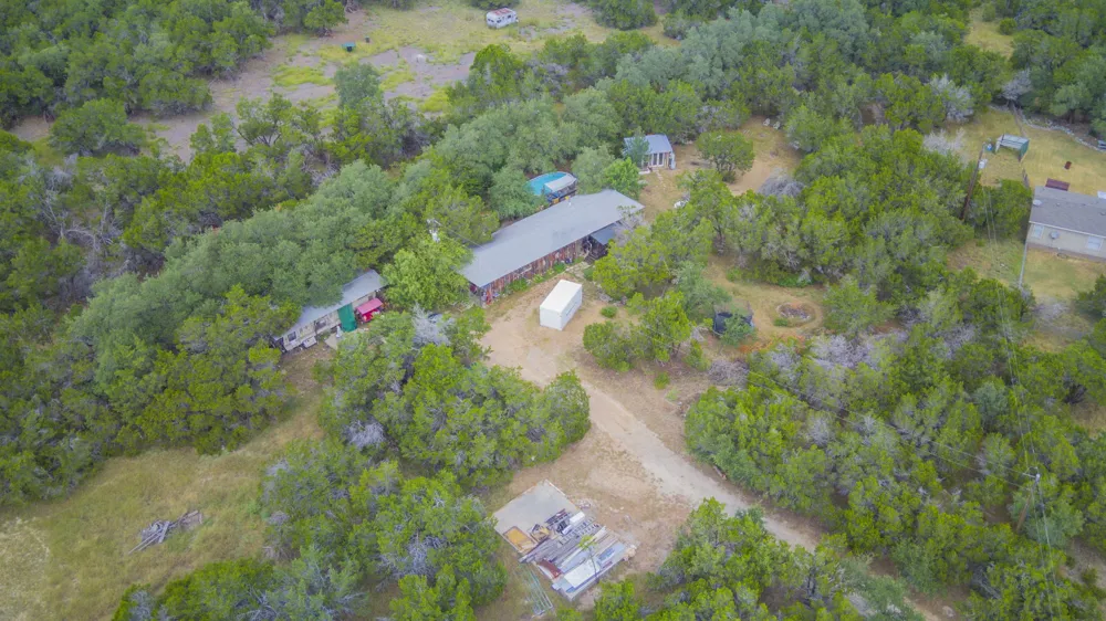 210 W Lakeshore Drive Dripping Springs, TX 78620