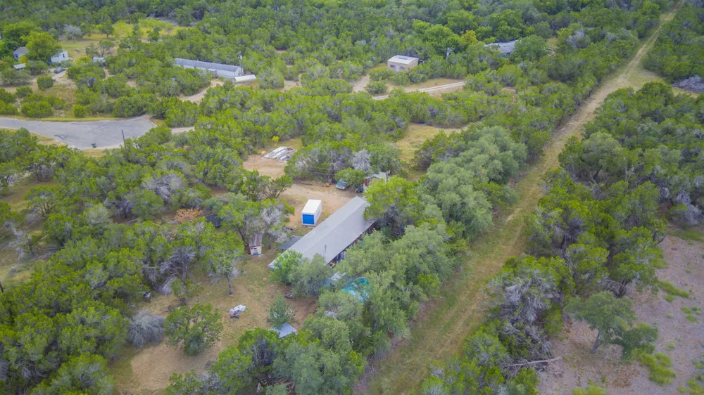 210 W Lakeshore Drive Dripping Springs, TX 78620