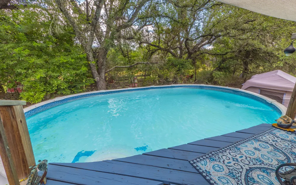 210 W Lakeshore Drive Dripping Springs, TX 78620
