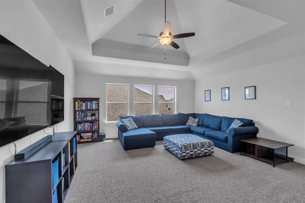 423 Round Top Street Webster, TX 77598