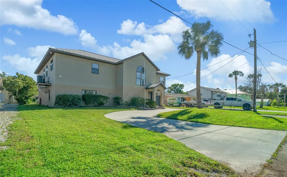 2050 NW 18TH STREET Crystal River, FL 34428