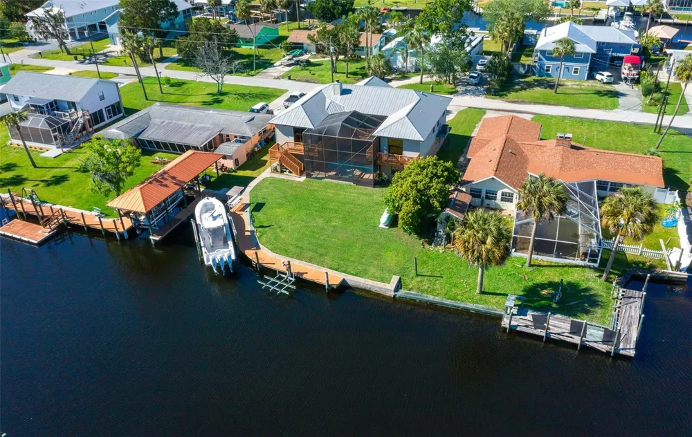 2050 NW 18TH STREET Crystal River, FL 34428