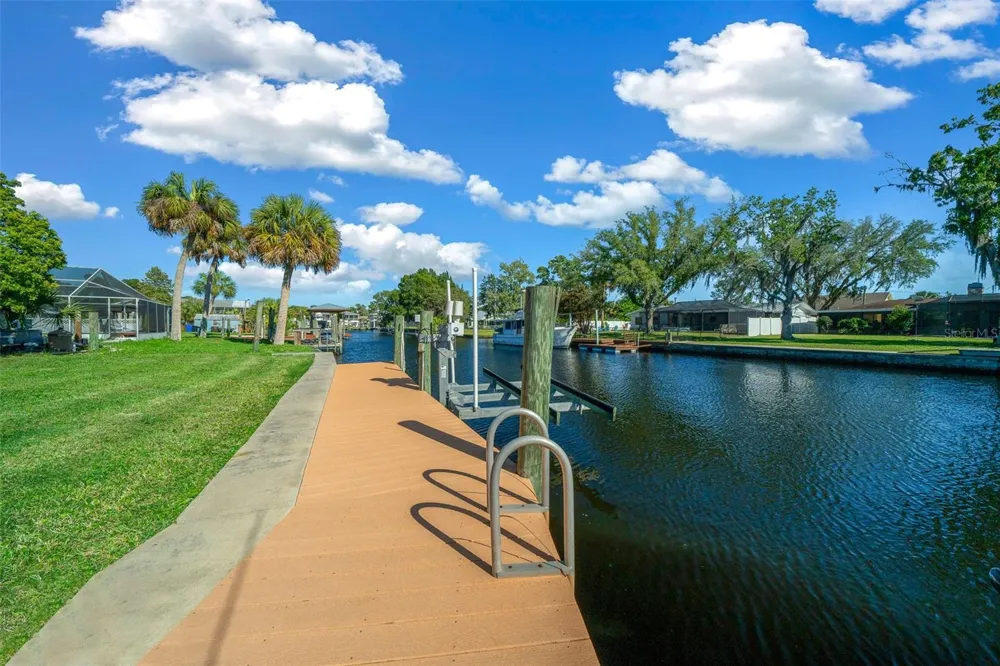 2050 NW 18TH STREET Crystal River, FL 34428