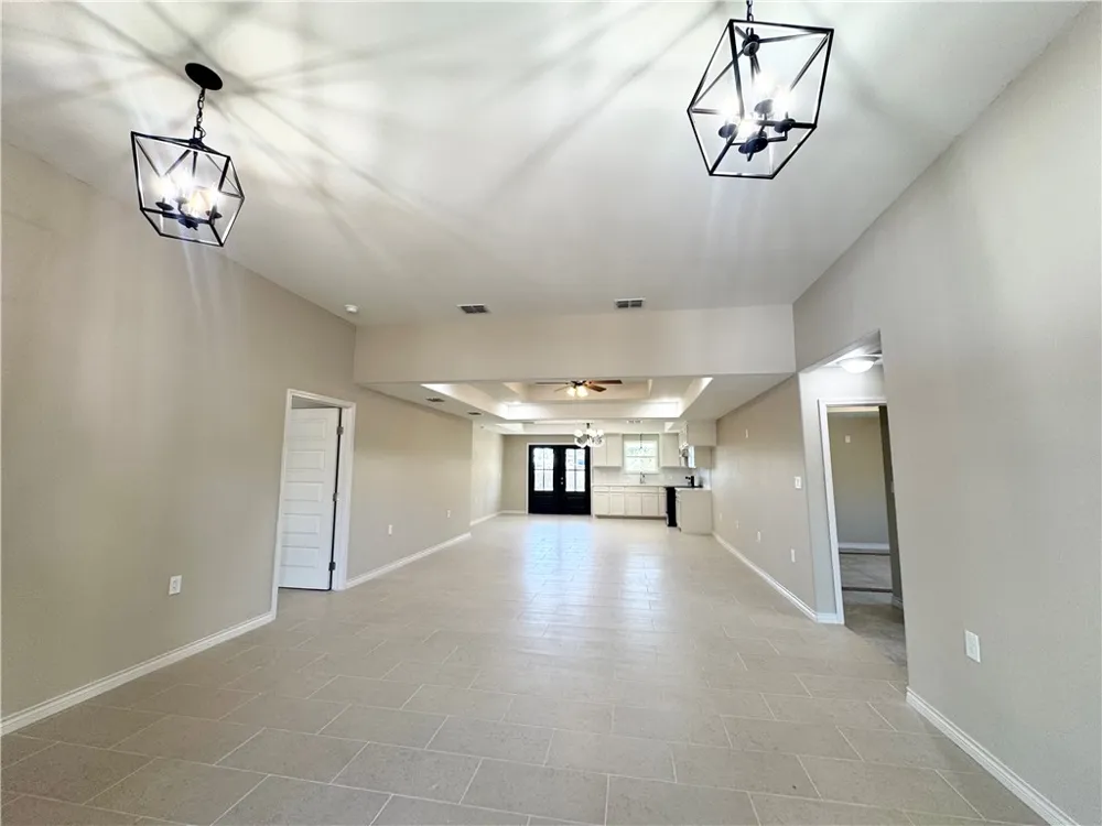 5649 Hampshire Corpus Christi, TX 78408