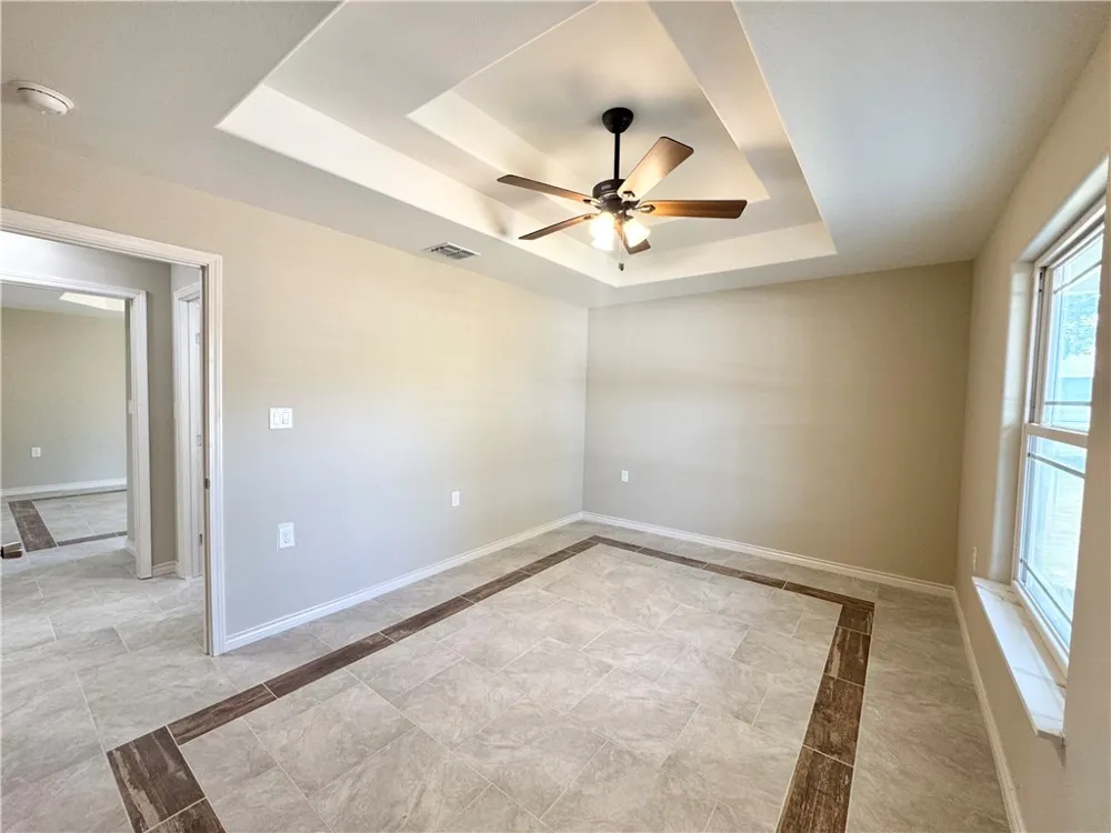 5649 Hampshire Corpus Christi, TX 78408