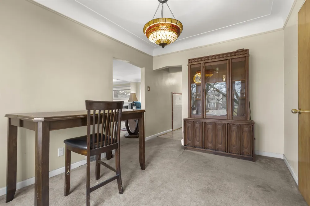 26204 Doxtator Street Dearborn Heights, MI 48127