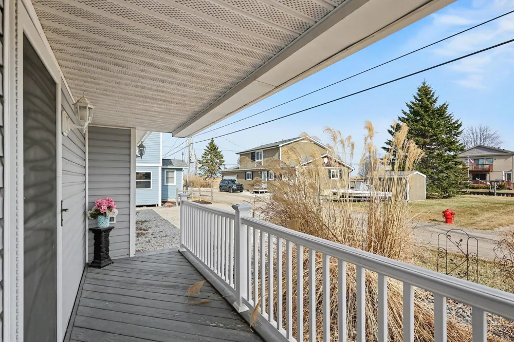 7128 Lazy Lane Harsens Island, MI 48028