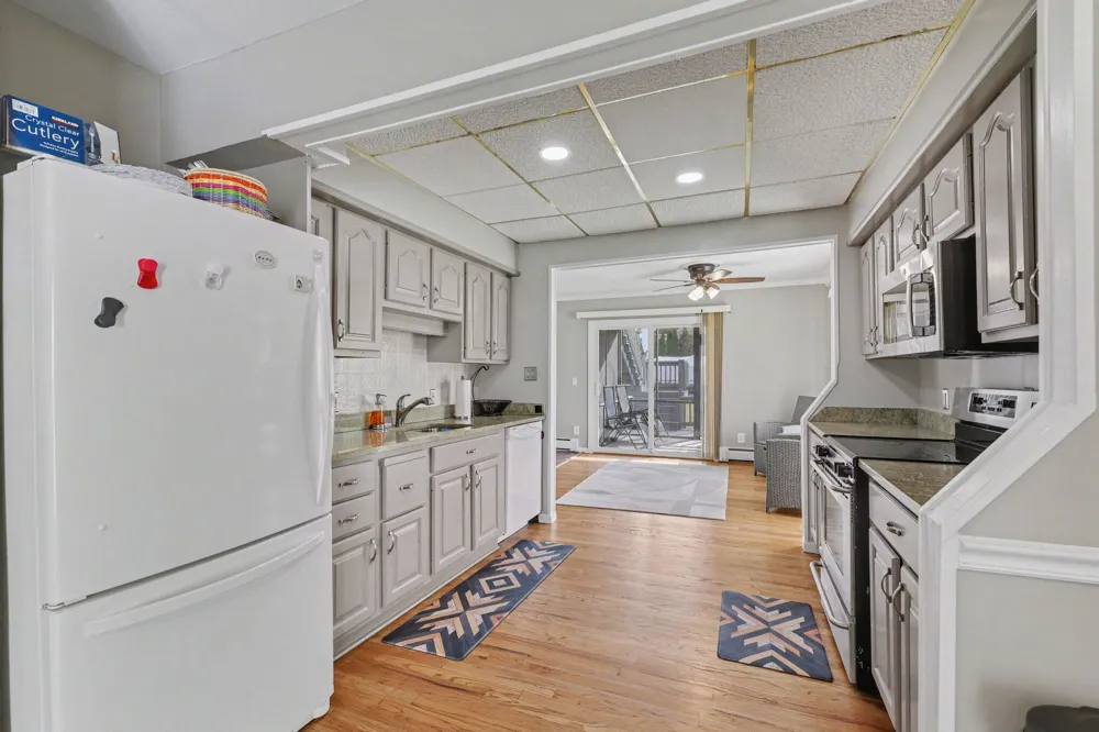 7128 Lazy Lane Harsens Island, MI 48028