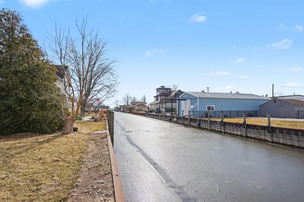 7128 Lazy Lane Harsens Island, MI 48028