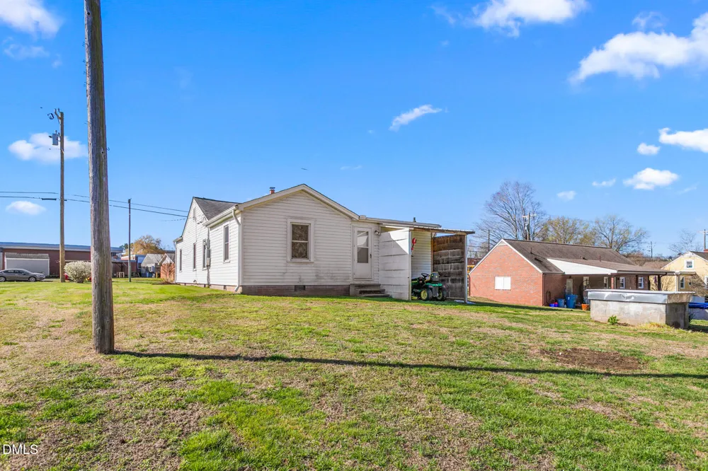 2221 Gerringer Mill Road Elon, NC 27244